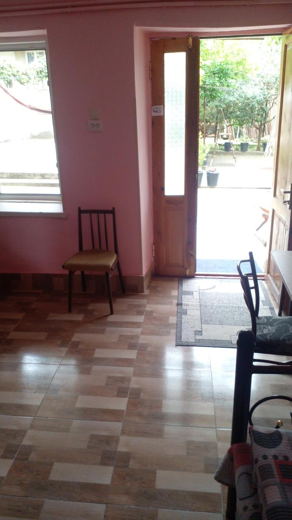 Giorgi'S Homestay Kutaisi Exterior photo